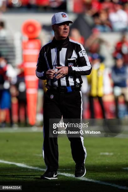 Referee John Parry stands on the field during the first quarter between the San Francisco 49ers and the Tennessee Titans at Levi's Stadium on...