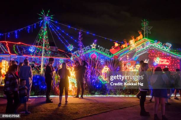 christmas house - hugo court, narre warren, melbourne - string light stock pictures, royalty-free photos & images