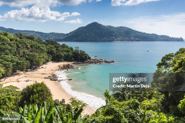 phuket coastline hdr - phuket - fotografias e filmes do acervo