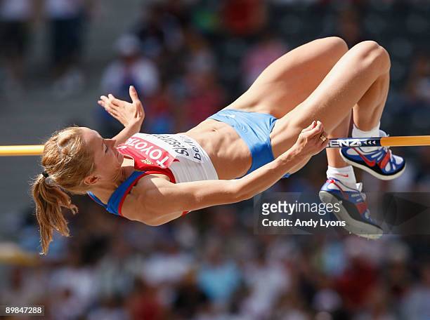 Elena Slesarenko of Russia competes in the women's High Jump Qualification during day four of the 12th IAAF World Athletics Championships at the...