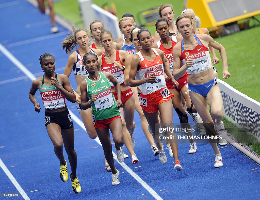 (FromL) Kenya's Irene Jelagat, Ethipia's