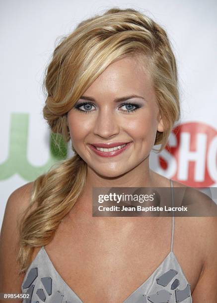 Britt Robertson arrives at the 2009 TCA Summer Tour - CBS, CW and Showtime All-Star Party at the Huntington Library on August 3, 2009 in Pasadena,...