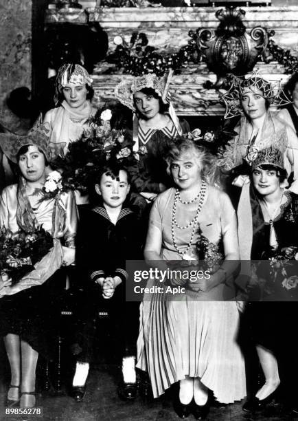 Madeleine Vionnet with her workers in their workshop in Paris for the holiday made for women who reach 25 years of age without marrying which...