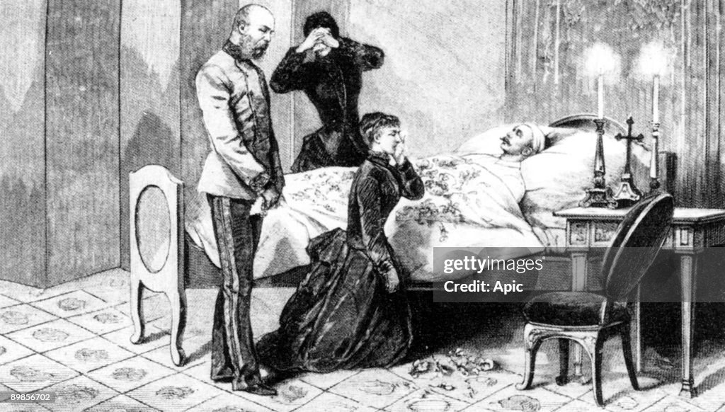 Prince Rudolf of Habsburg (1858-1889) Archduke and crown prince of Austria , only son of emperor FrancoisJoseph , here on his death bed after he committed suicide with his mistress Marie-de-Vetsera january 30, 1889 (Mayerling affair), surrounded with hi