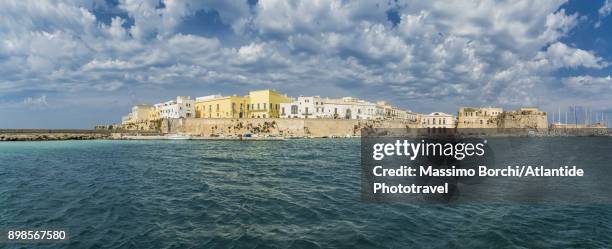 the old town - gallipoli foto e immagini stock