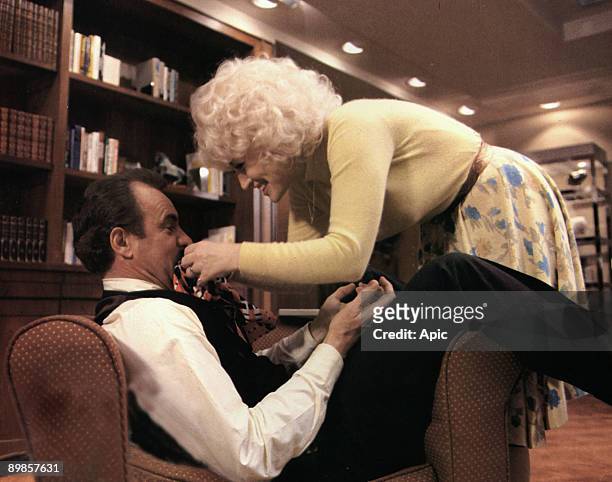 How to get rid of his boss Nine to Five Colin Higgins with Sterling Hayden and Dolly Parton 1980