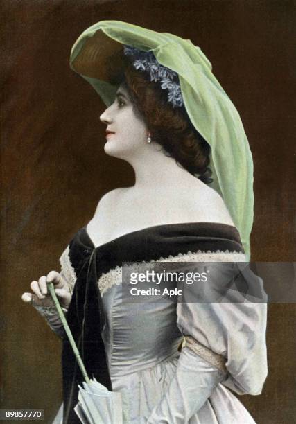 French opera singer Cecile Thevenet as Caroline in opera "Die Fledermaus" in Paris, photo by Reutlinger from french paper "Le Theatre" may 11, 1904