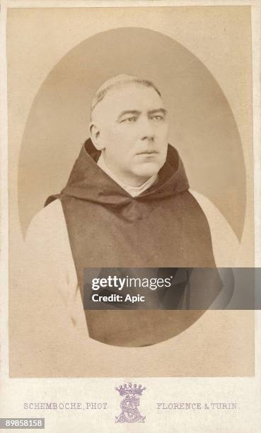 Portrait of a priest, photo by Michele Schemboche c. 1885