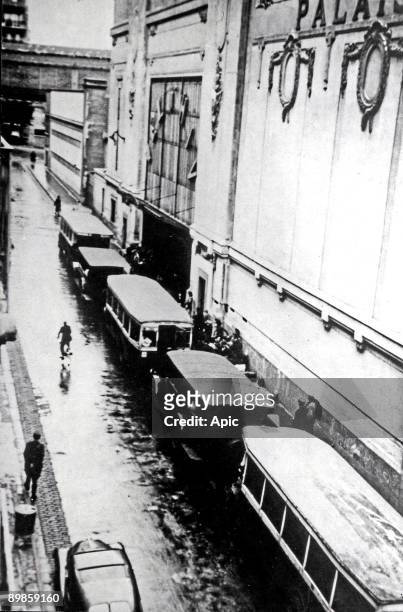 Roundup of 7000 Jewish July 16, 1942 and 5884 other during the following days and sequestration at the VEL D'HIV in Paris before deportation to...