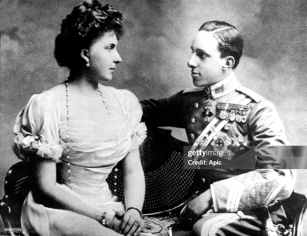 King of Spain Don Alfonso XIII 1886-1941) and his wife queen Victoria Eugenia princess Ena of Battenberg at the time of their wedding in 1906