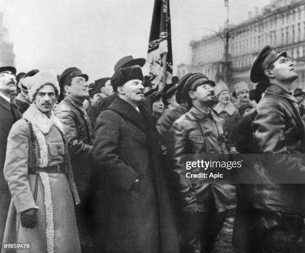 Max Lenin Lenin In 1918 Photos and Premium High Res Pictures - Getty Images