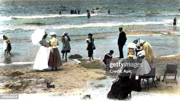 The neach in Le Touquet , north of France, in 1911