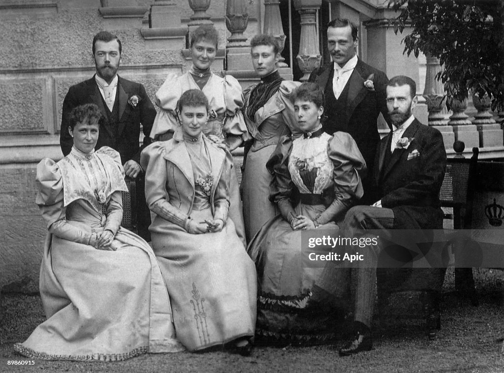 Russian royal family in 1894 in Darmstadt : l-r : standing : czar Nicolas II, his wife Alexandra (Alexandra Feodorovna), princesse Victoria of Battenberg and prince Ernst Ludwig of Hesse ; seated : princess Irene of Hesse, princess Elisabeth of Hesse (a