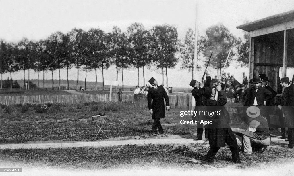 Contrexeville, France : chah of Persia at pigeon shooting, postcard, c. 1905