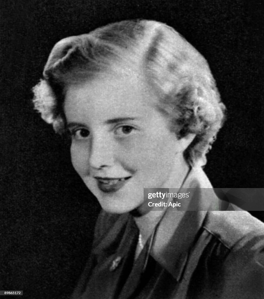 Lady Anne Coke (b.1932, now Lady Glenconner), maid of honour of queen ElizabethII of England, photo published in magazine "TheTatler and Bystander" june 10, 1953 for coronation of the queen