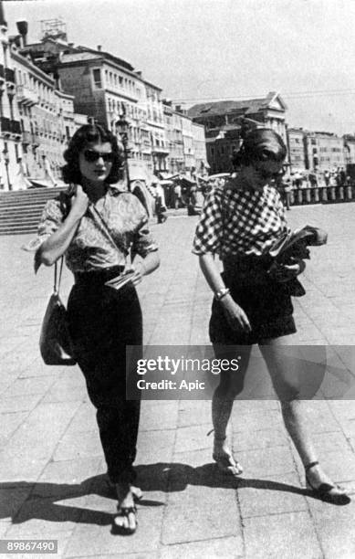 Jacqueline Bouvier and her sister Caroline Lee Bouvier in Venice, 1951