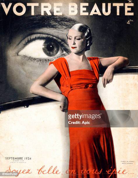 Cover of french magazine "Votre Beaute" september 1934 : dress by Vionnet
