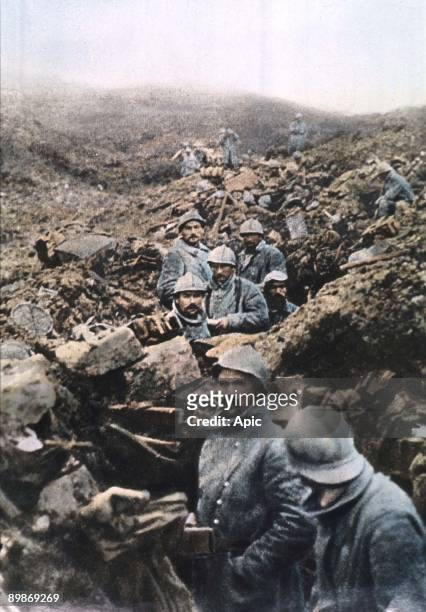 French soldiers in a trench during battle in Verdun in 1916