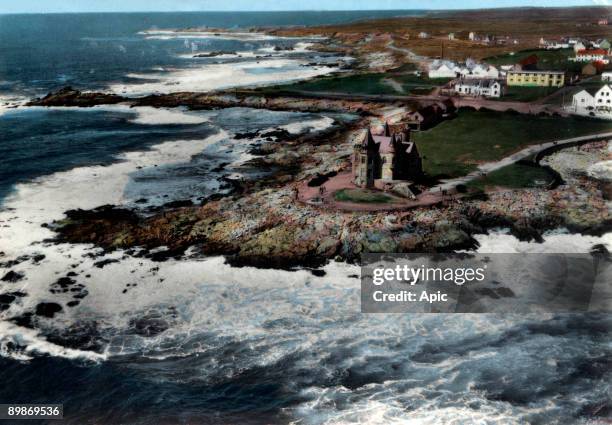 Quiberon, Britanny, France : Turpault castle, postcard, c. 1960