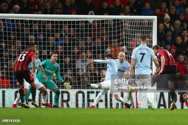 Dan Gosling of AFC Bournemouth scores his sides first goal during the Premier League match between AFC Bournemouth and West Ham United at Vitality...