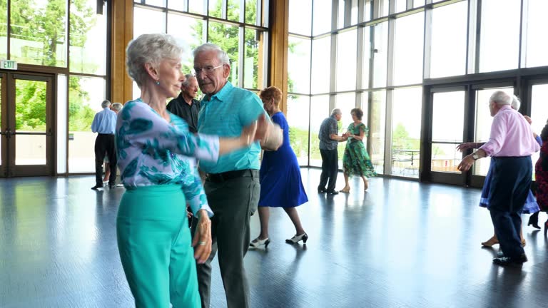 Dinching 2,493 Older Couple Dancing Dancing Stock Videos, Footage, & 4K Video ...