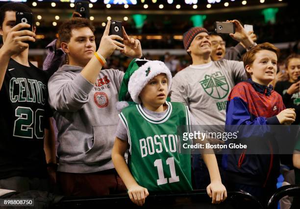 286 Boston Celtics Christmas Stock Photos, High-Res Pictures, and Images -  Getty Images