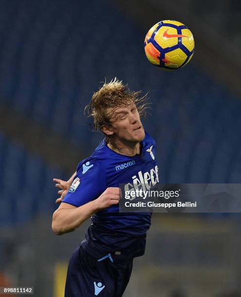 Dusan Basta of SS Lazio in action during the TIM Cup match between SS Lazio and ACF Fiorentina at Olimpico Stadium on December 26, 2017 in Rome,...