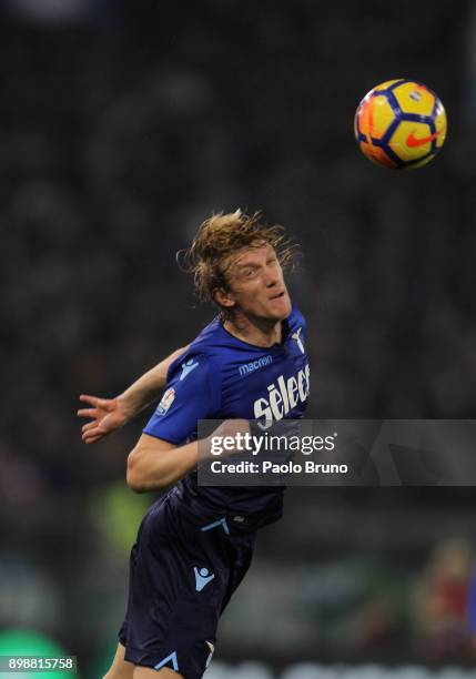 Dusan Basta of SS Lazio in action during the TIM Cup match between SS Lazio and ACF Fiorentina at Olimpico Stadium on December 26, 2017 in Rome,...