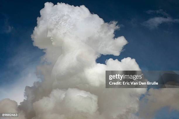 roman_male_figure_standing_with_column_cloud - eric van den brulle ストックフォトと画像