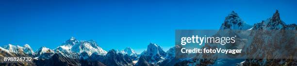 mt everest summit overlooking snowy himalayan peaks panorama nepal - gokyo valley stock pictures, royalty-free photos & images