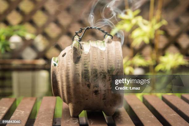 mosquito coils are pig-type pottery to be in. - t maz stockfoto's en -beelden