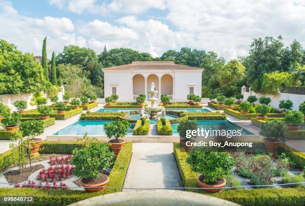 the italian renaissance garden an iconic famous gardens in hamilton gardens of new zealand. - hamilton new zealand stock pictures, royalty-free photos & images