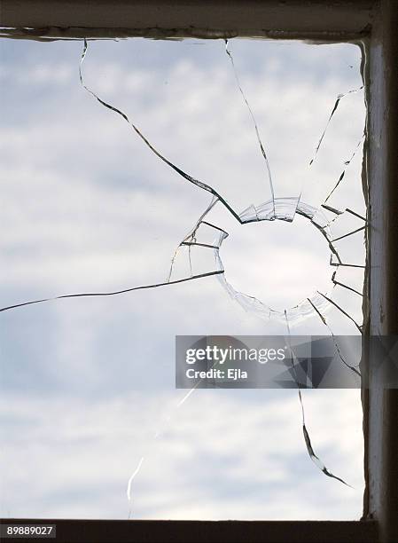 broken window - broken window stock pictures, royalty-free photos & images