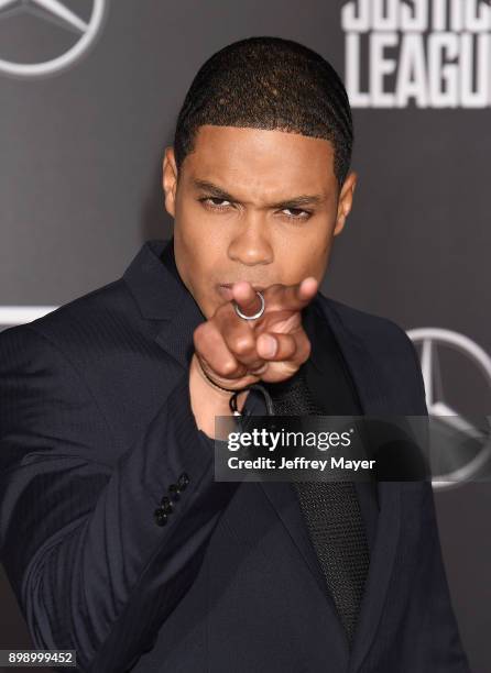 Actor Ray Fisher arrives at the premiere of Warner Bros. Pictures' 'Justice League' at the Dolby Theatre on November 13, 2017 in Hollywood,...