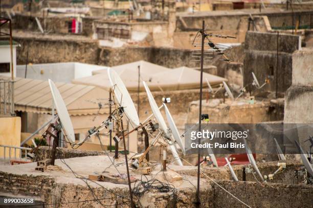 rooftops of fez with satellite tv dishes, morocco - television aerial stock pictures, royalty-free photos & images