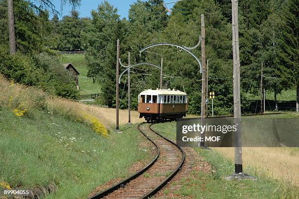 alpine train - mof stock pictures, royalty-free photos & images