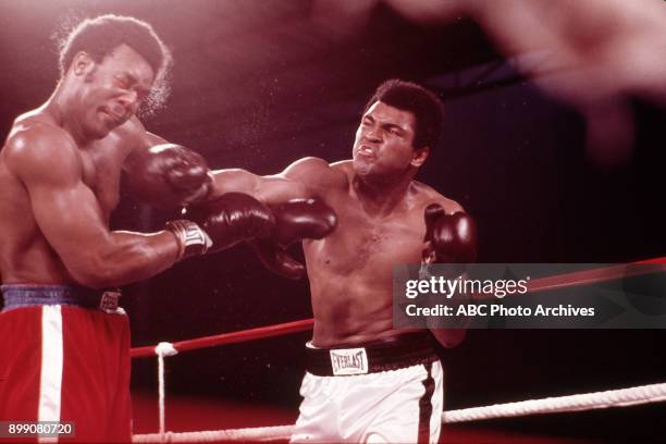 Kinshasa, Zaire George Foreman and Muhammad Ali boxing at Zaire Stade du 20 Mai, The Rumble in the Jungle, October 30, 1974.