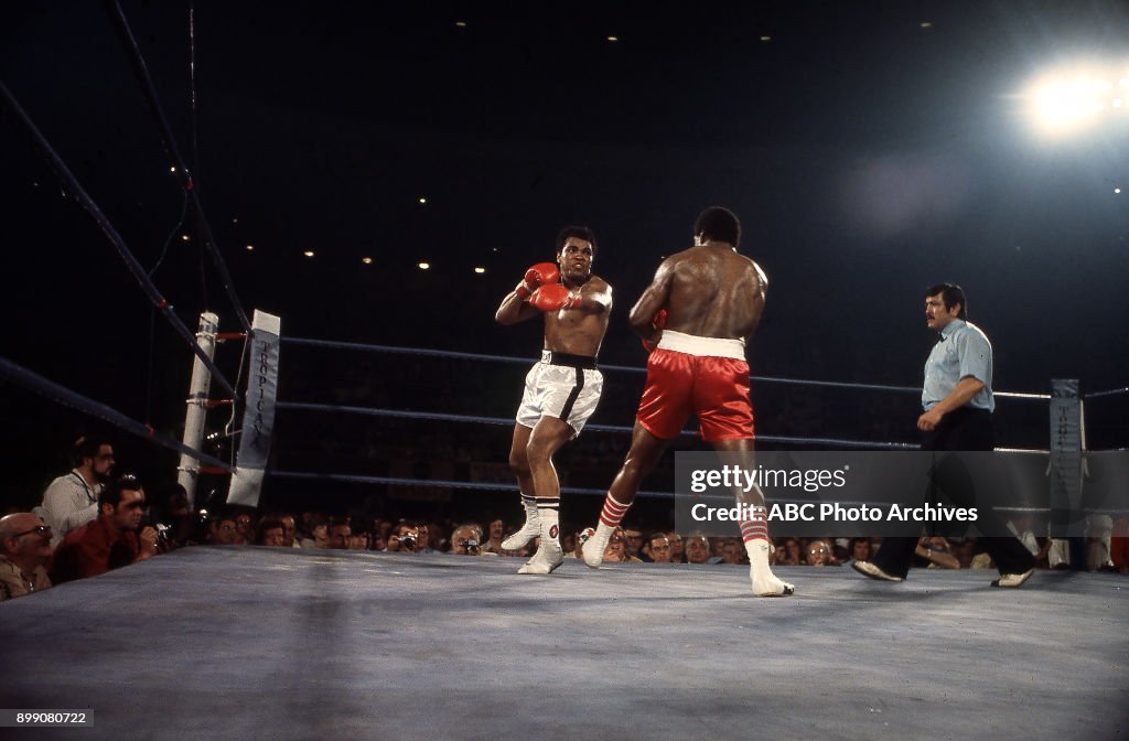Muhammad Ali, Ron Lyle Boxing At Las Vegas Convention Cente