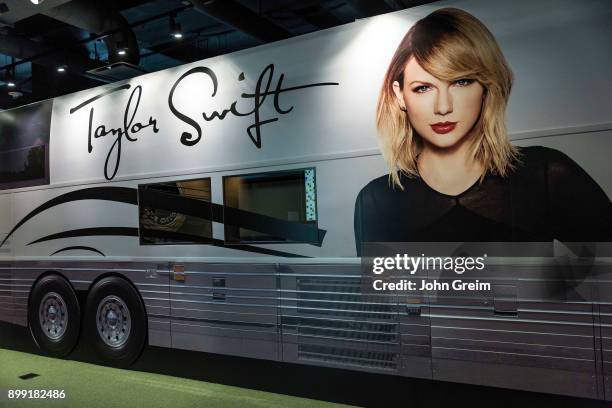 celebrity tour busses Taylor Swift tour bus exhibit, Country Music Hall of Fame.