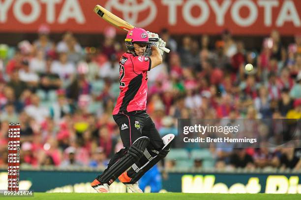 Stephen O'Keefe of the Sixers bats during the Big Bash League match between the Sydney Sixers and the Adelaide Strikers at Sydney Cricket Ground on...