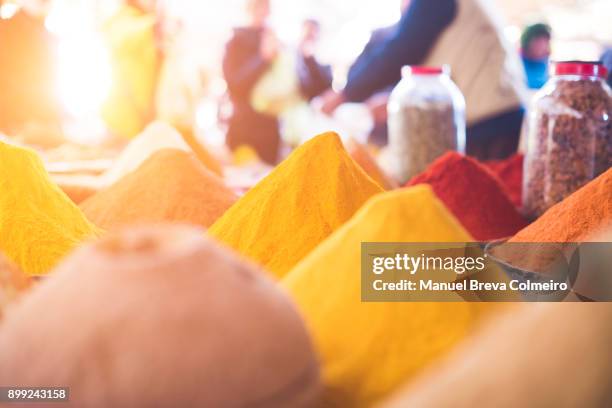 market stall in morocco - pepernoten stockfoto's en -beelden