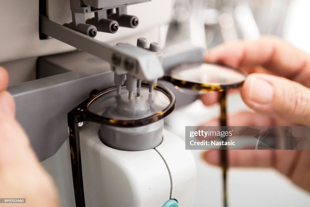Instrumento médico Oftalmología medición vidrio en gafas