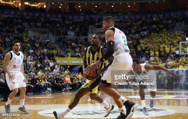 Brad Wanamaker, #11 of Fenerbahce Dogus and Chasson Randle, #2 of Real Madrid in action during the 2017/2018 Turkish Airlines EuroLeague Regular...