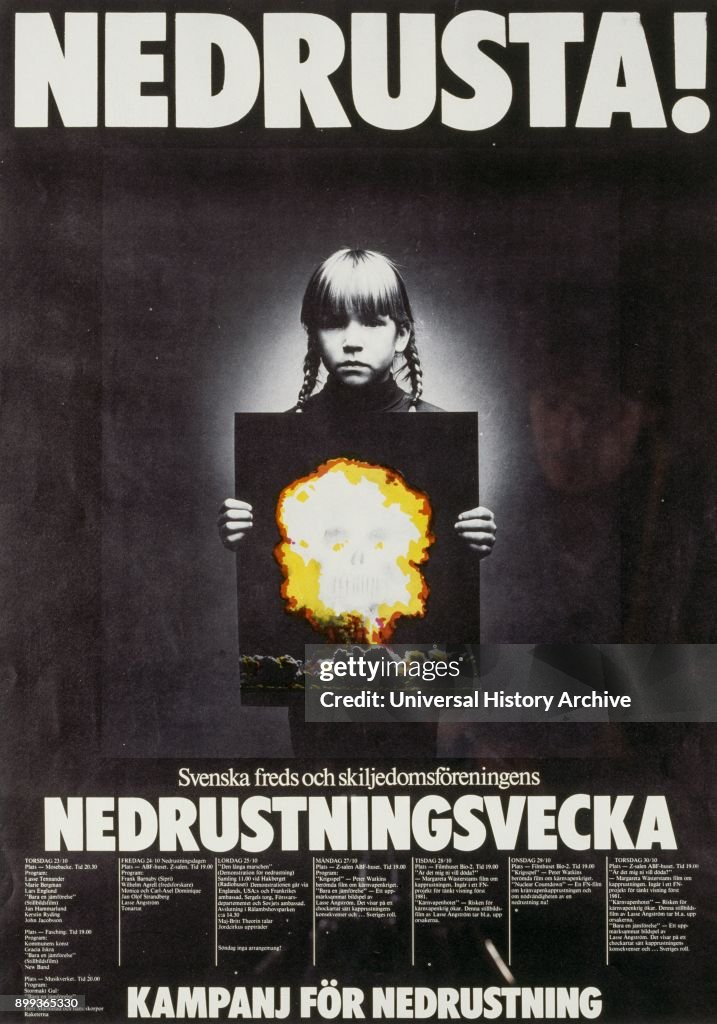 Combat disarmament. Danish Peace campaign poster (cold war era) 1975