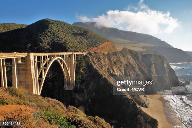 bixby creek bridge - bixby bridge foto e immagini stock