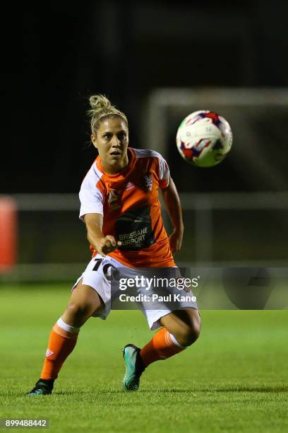 Katrina Gorry of the Roar crosses the ball during the round nine W-League match between the Perth Glory and Brisbane Roar at Dorrien Gardens on...