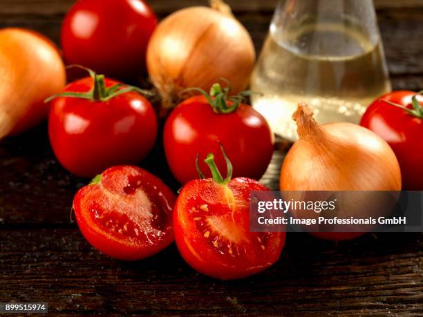 tomatoes, onions and white wine vinegar - white vinegar stock pictures, royalty-free photos & images
