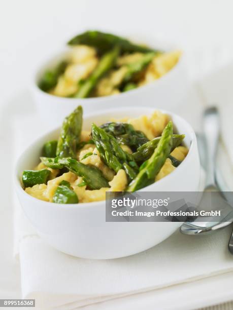 scrambled eggs with green asparagus - asparagus fern stock pictures, royalty-free photos & images
