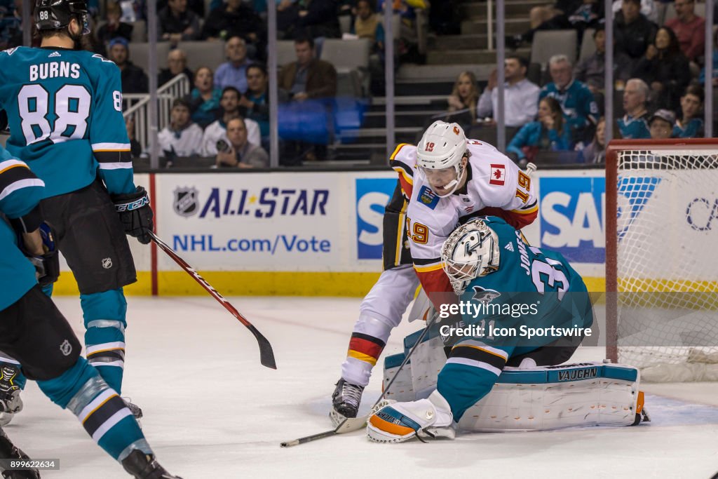 NHL: DEC 28 Flames at Sharks