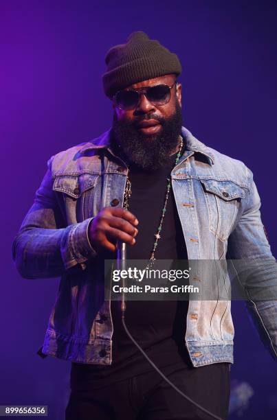 Black Thought of The Roots performs in concert during The Roots Holiday tour at Coca-Cola Roxy on December 29, 2017 in Atlanta, Georgia.